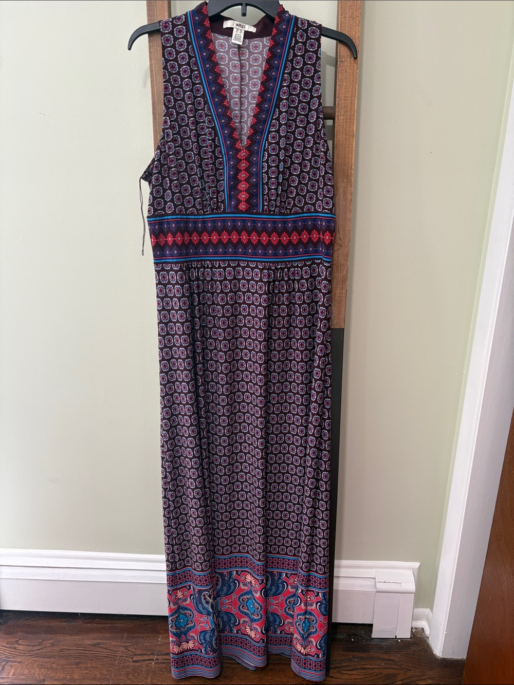 Sleeveless Printed Maxi Dress in Navy with Pink & Red Accents - Unknown Brand